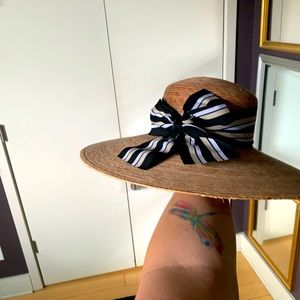 Straw fashion/garden hat